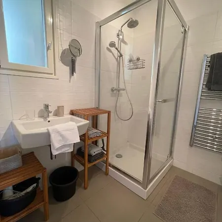 Fully Equipped Beachfront In The Heart Of The Center Bd Leclerc 아파트 앙티브